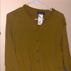 Pre loved XL Patagonia cardigan 100% merino wool